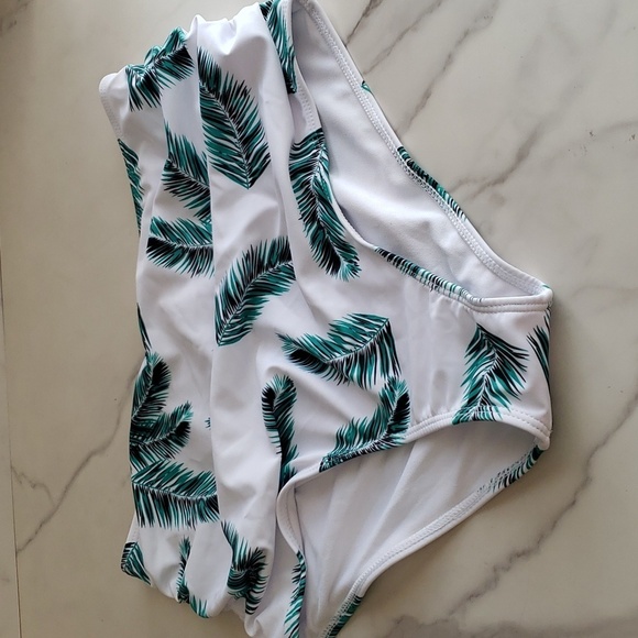 SouqFone Ruffled Flounce Top High Waisted Bikini Set in Blue Green Leaf Size L - Picture 12 of 16